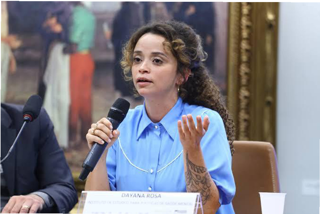 Foto da Dayana Rosa, especialista em Relações Institucionais do Instituto de Estudos para Políticas de Saúde (IEPS).