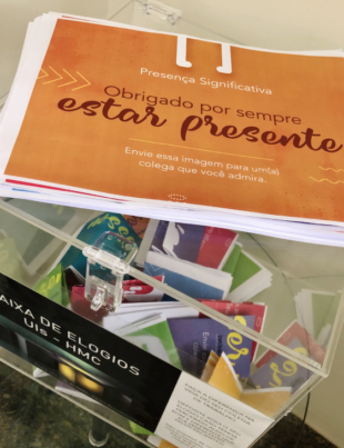 Foto da caixa de elogios do Hospital.