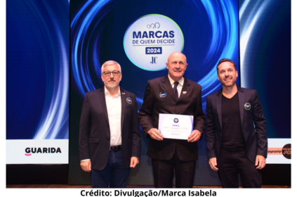 Foto da premiação da marca Isabela no prêmio Marcas de Quem Decide.