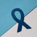 Imagem de um laço azul simbolizando o Dia Mundial da Conscientização do Autismo.