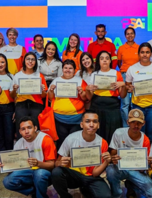 Foto dos alunos PcD formados pela Atvos.