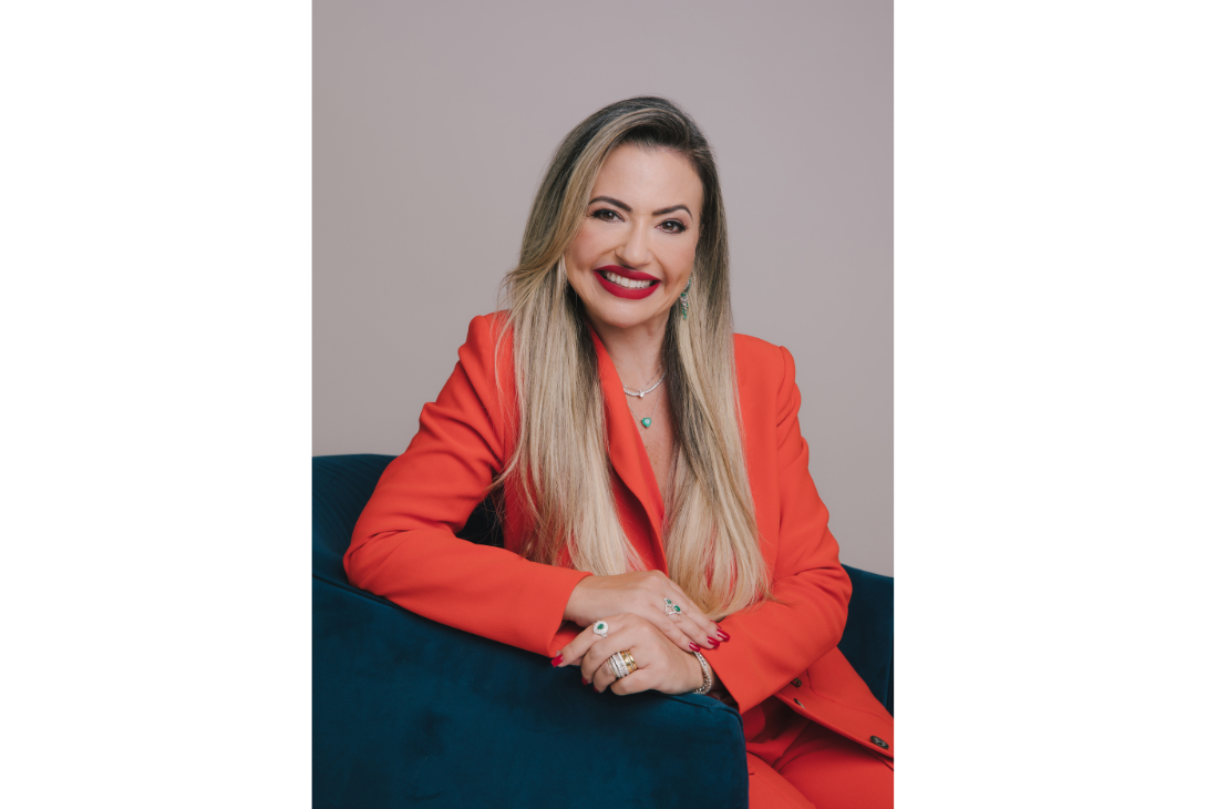 Foto da CEO da Cosmobeauty, Dr.ᵃ Fernanda Sanches.