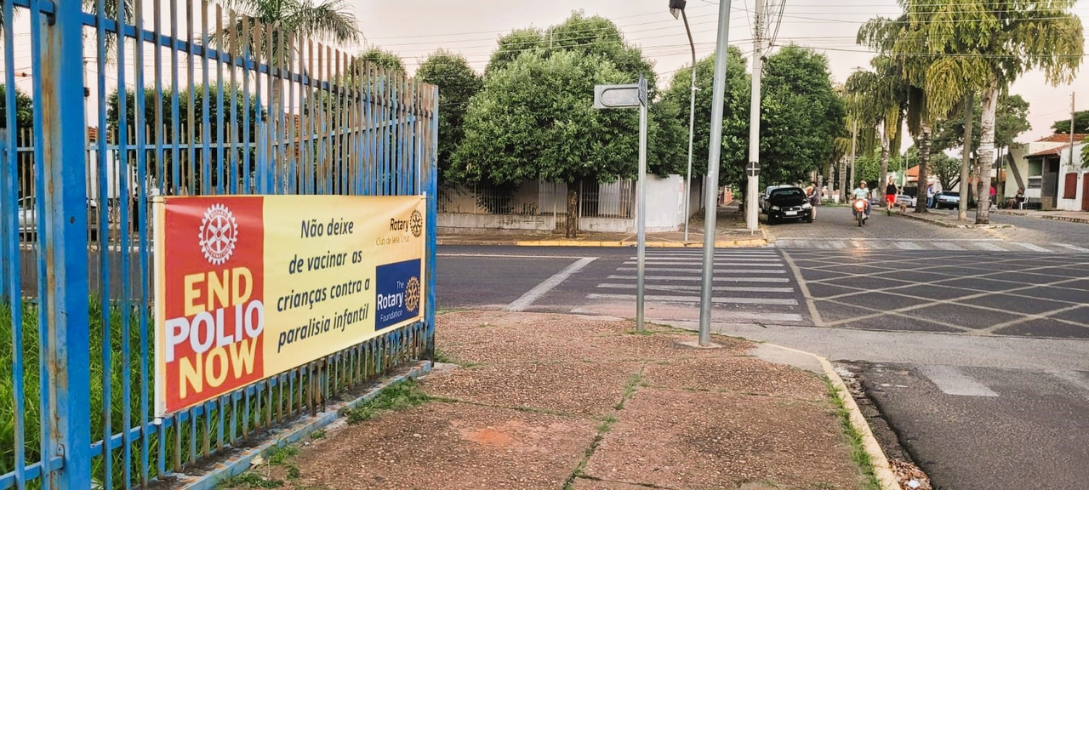 Foto da rua que recebeu ação do Rotary Club de Vera-Cruz.