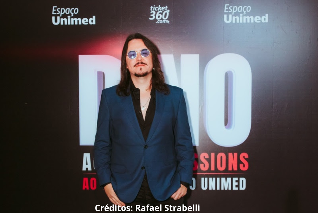 Foto de Dino Fonseca antes de show realizado no Espaço Unimed.