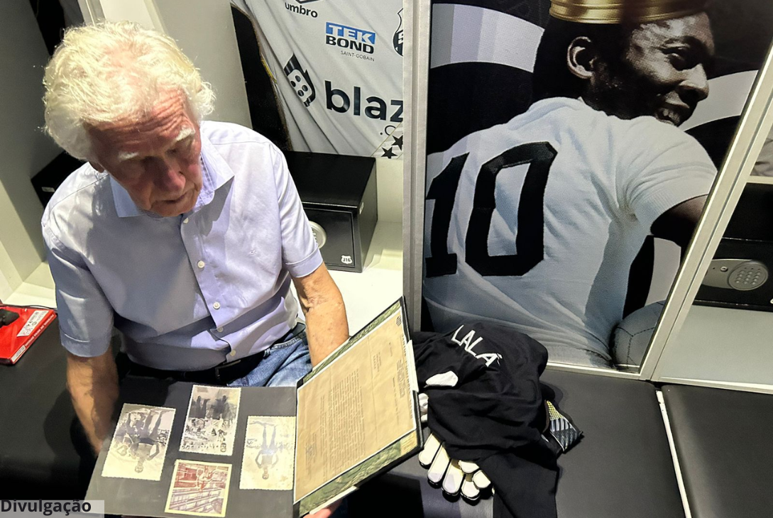 Foto do ex-goleiro do Santos.