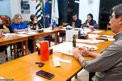 Foto de uma reunião ordinária do Rotary Club de Vera-Cruz.