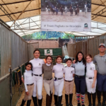 Foto dos atletas sorocabanos que participaram do Campeonato Brasileiro de Escolas de Hipismo 2024.