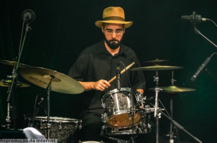 Foto do baterista da banda Três no Tom e entrevistado do dia: Daniel Ferreira.