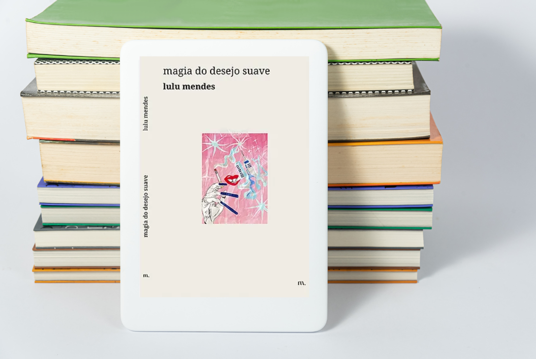 Imagem-montagem com capa do livro Magia do Desejo Suave.