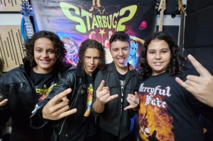 Foto dos integrantes da banda Starbugs.