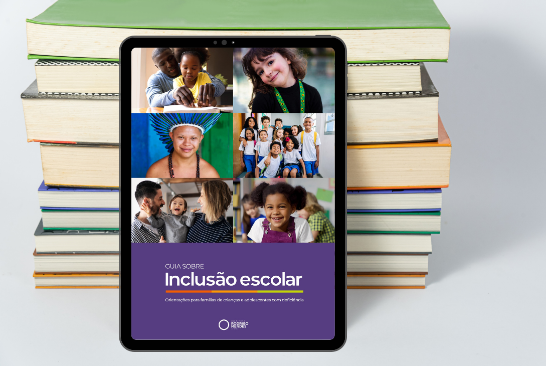 Imagem-montagem com capa do Guia sobre inclusão escolar — Orientações para famílias de crianças e adolescentes com deficiência.