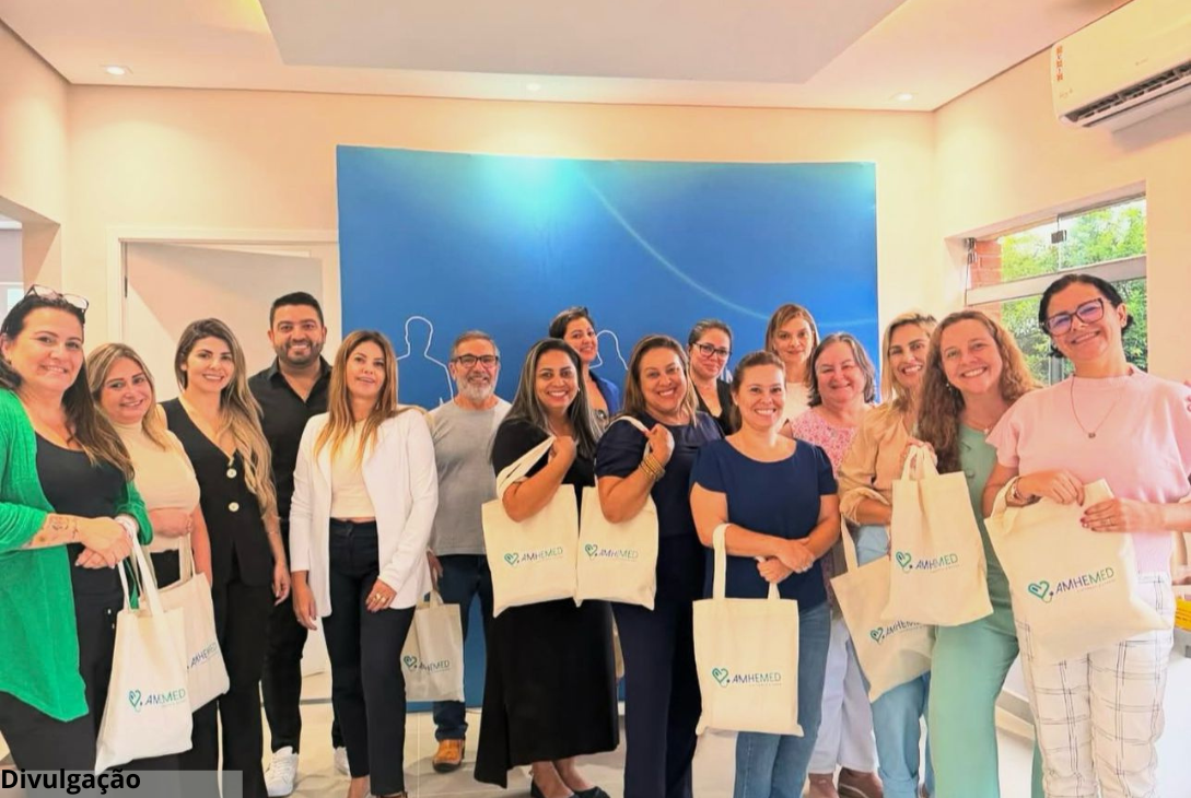 Foto da equipe da nova clínica pediátrica em Sorocaba.