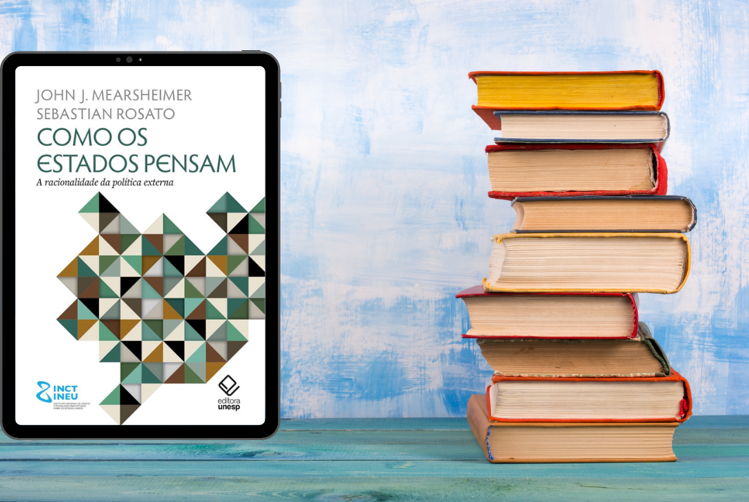 Imagem-montagem com capa do livro Como os Estados pensam.