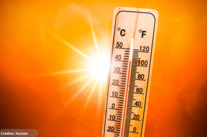 Imagem ilustrativa de um termômetro indicando alta temperatura e como ao fundo aparece um sol bem amarelo em um fundo laranja simbolizando o calor extremo.