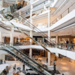 Foto do shopping Iguatemi S.A. visto por dentro.