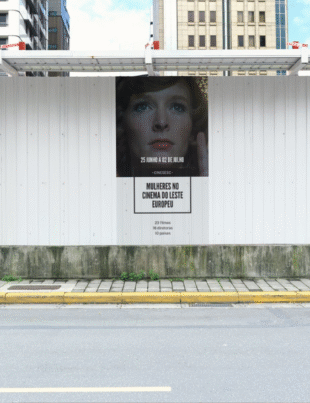 Montagem com banner de divulgação do evento.