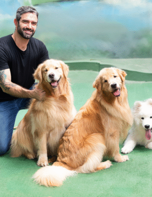 Foto de André Faim, empresário e investidor no setor, fundador da Lobbo Hotels e da plataforma Trabalhe pra Cachorro.
