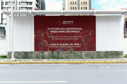 Montagem com banner de divulgação do evento.