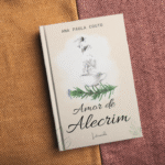 Montagem com capa do livro.