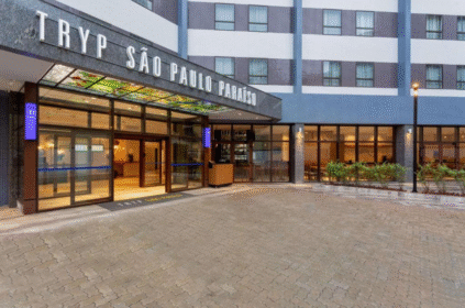 Foto da fachada do TRYP by Wyndham São Paulo Paraíso.