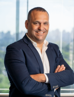 Foto do autor do artigo.