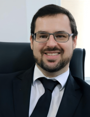 Foto do autor do artigo.