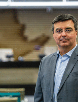 Foto do autor do artigo.