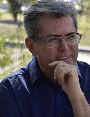 Foto do autor do artigo.