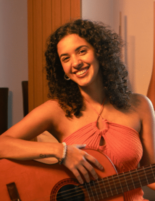 Foto de divulgação da cantora.