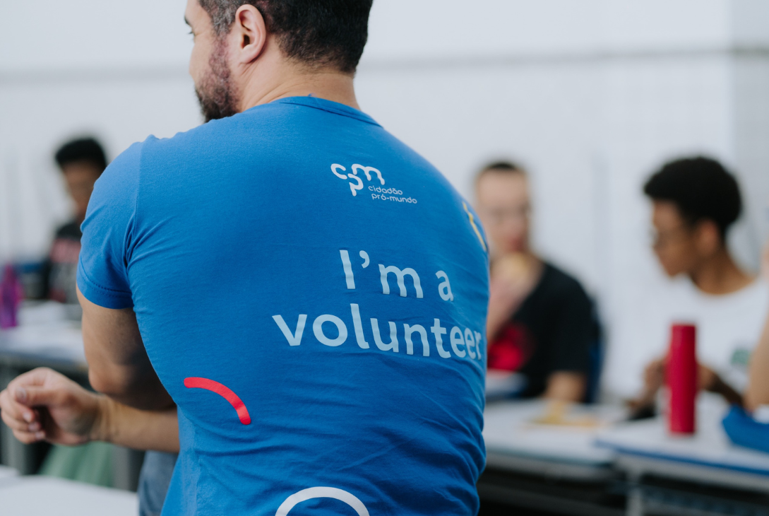 Foto de voluntário da ONG.