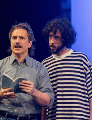 Cena do espetáculo Papaizinho.