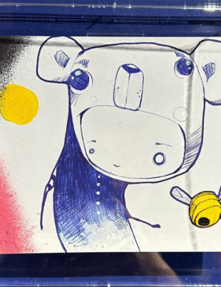 Obra de arte exposta na exposição Passo a passo.