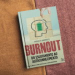 Montagem com capa do livro.