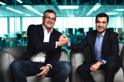 Foto do encontro entre Paulo Tomazela, CEO da Bossa Invest, e Luis Fellipe Alves, CEO e Fundador da Safe On Orbit.