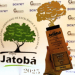 Foto do prêmio Jatobá 2025 conquistado pela Gerdau.