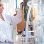 Estudante de Química do curso semipresencial da Unoeste.