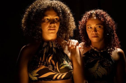 Foto de cena do espetáculo.