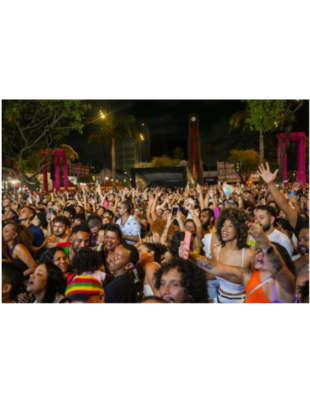 Foto de um dos eventos carnavalescos de Fortaleza.