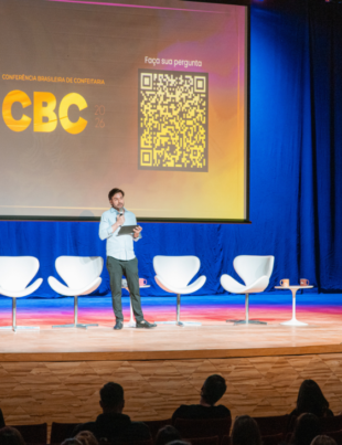 Foto do chef no evento.