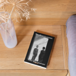 Mockup com capa do livro.