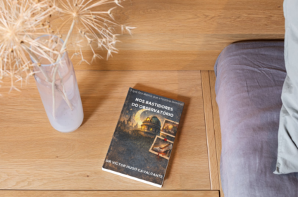 Mockup com capa do livro.