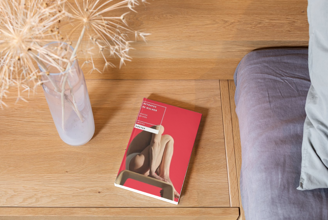 Mockup com capa do livro.