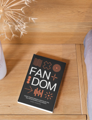 Mockup com capa do livro.