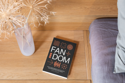 Mockup com capa do livro.