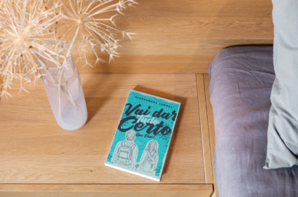 Mockup com capa do livro.