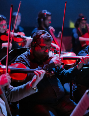 Foto da orquestra da Ópera das Cores.