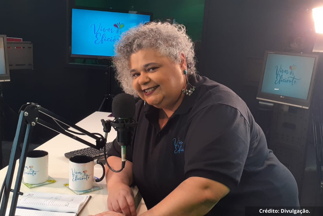Foto da apresentadora e criadora do programa Viver Eficiente.