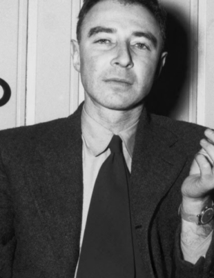 Cena do documentário sobre Oppenheimer.