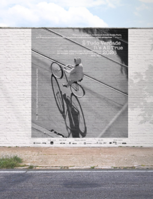 Mockup com banner do evento.