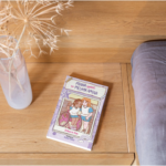 Mockup com capa do livro.